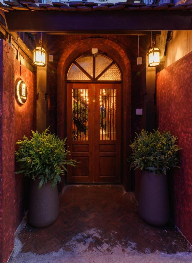 Хостел Ilili House Чиангмай Экстерьер фото