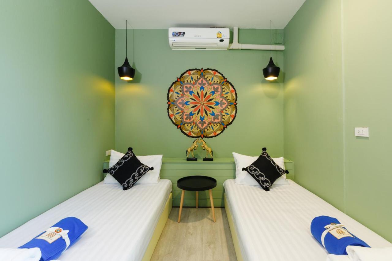 Хостел Ilili House Чиангмай Экстерьер фото